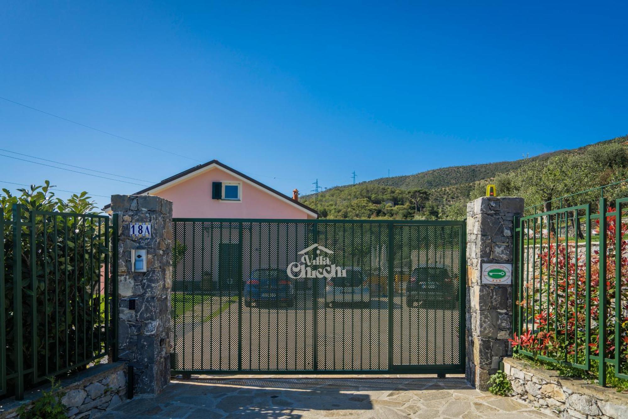 Villa Chicchi - Σέστρι Λεβάντε Εξωτερικό φωτογραφία