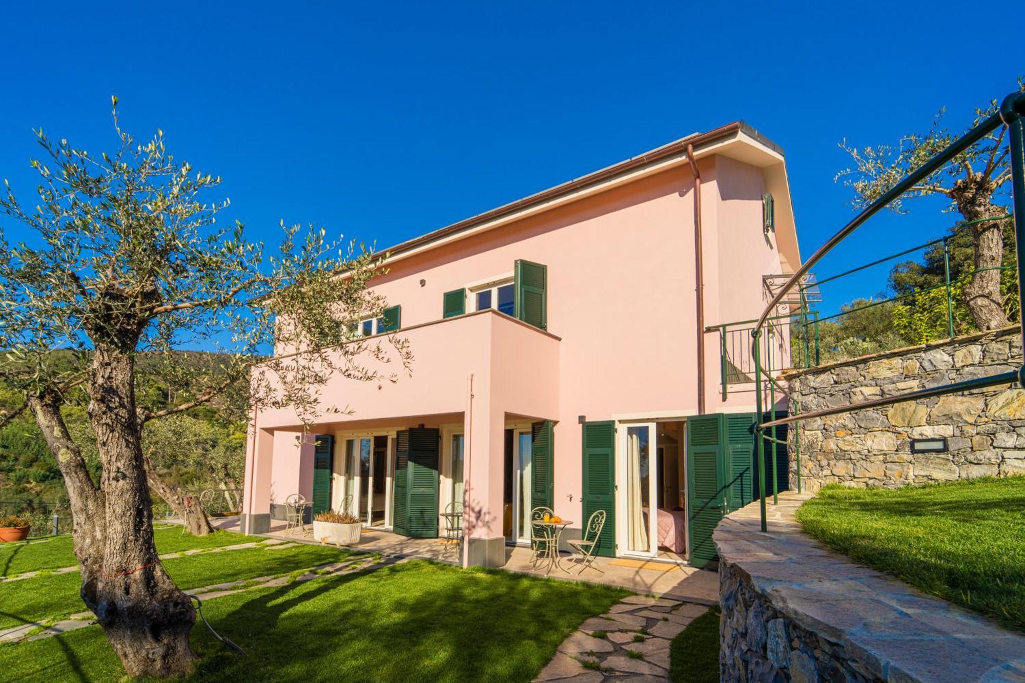 Villa Chicchi - Σέστρι Λεβάντε Εξωτερικό φωτογραφία
